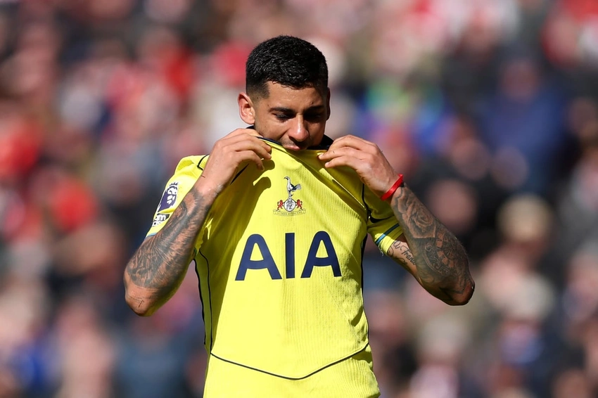 Tottenham captain Romero ruled out for rest of season with knee injury