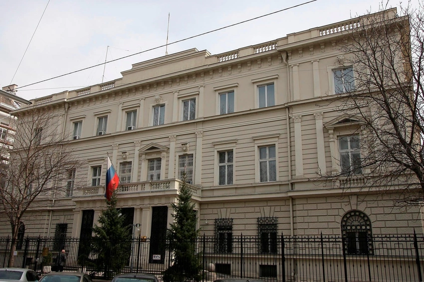 Vienna Expels 3 Russian Diplomats Over Antenna Spying