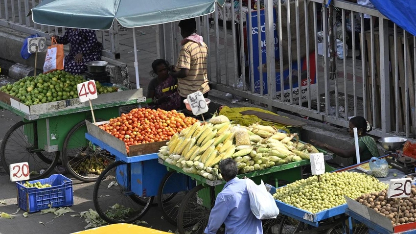 India's Inflation Edges Up to 3.5% in April, Food Prices Push Up Costs