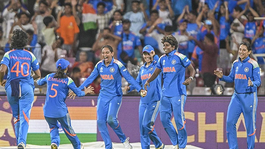 Harmanpreet Kaur Keeps XI, India Ready for Women's World Cup Final