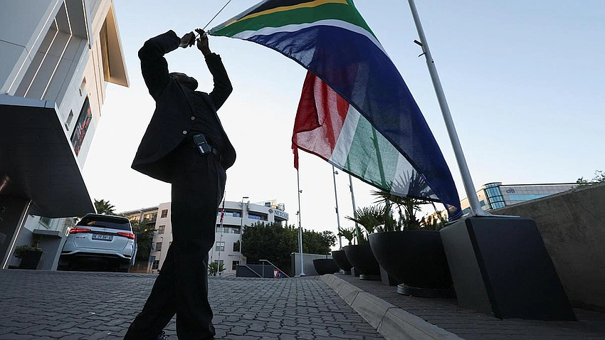G20 draft backs climate, debt relief despite US boycott