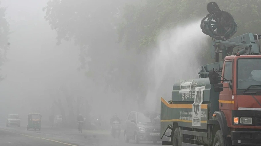 Delhi imposes 50% work-from-home in offices to curb pollution