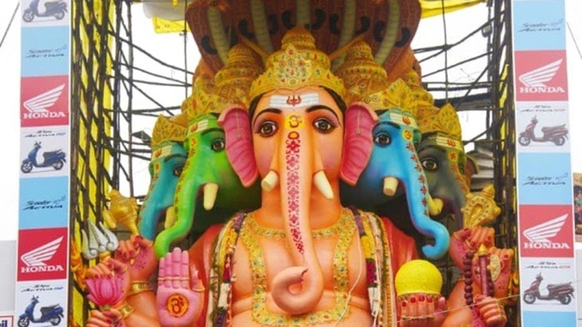 Hyderabad's Ganesh Chaturthi Goes Grand: 72-Ft Eco-Ganesha & Diamond Idol Steal Show!