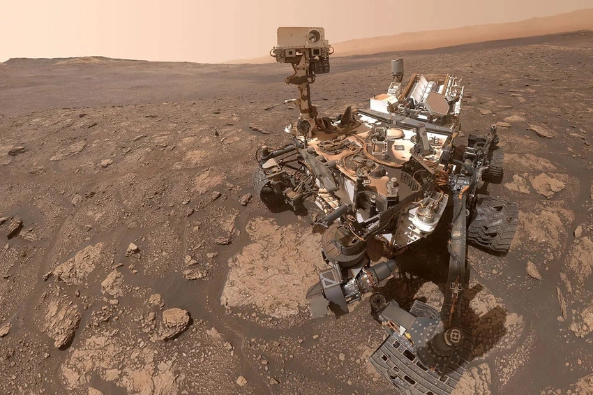 Curiosity Discovers Organic Molecules on Mars, Hinting at Past Life