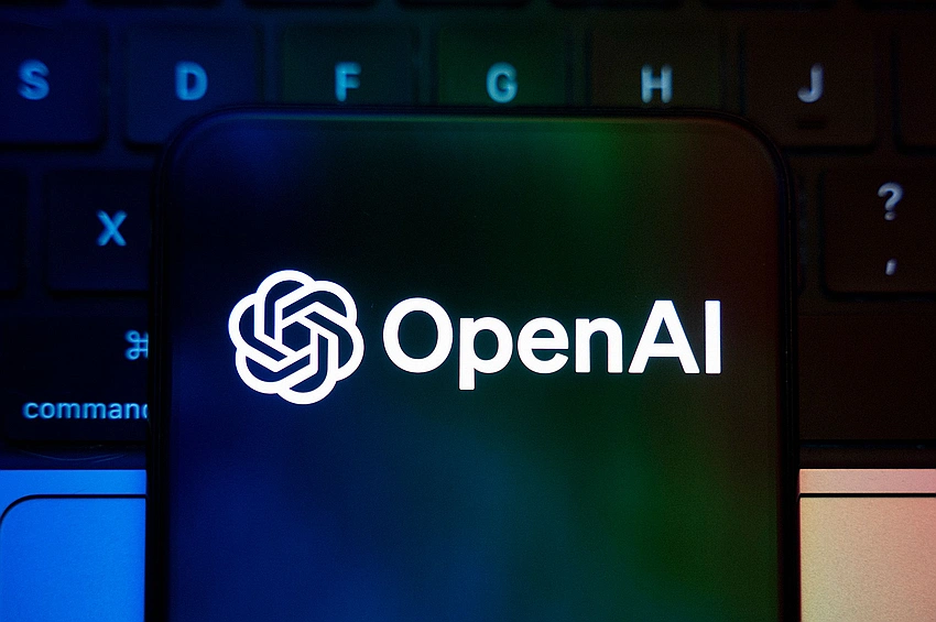 OpenAI Poaches Thinking Machines Cofounders, Expands Team with $10B Cerebras Deal