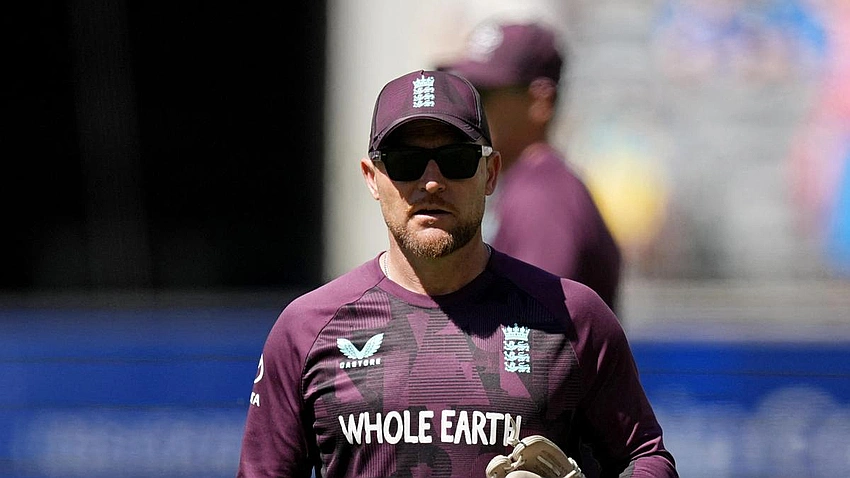 Broad's viral reaction as Root dismissal shocks Perth Ashes opener