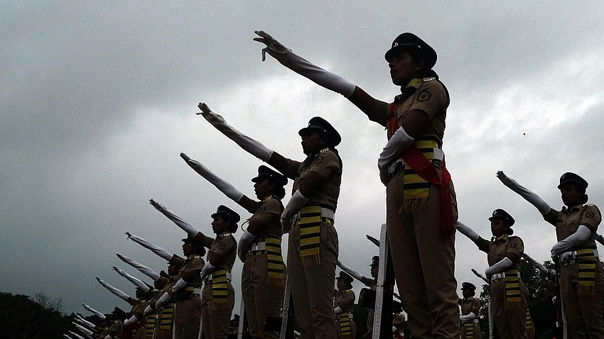 MP Police Orders Bhagavad Gita Sessions for Constable Training