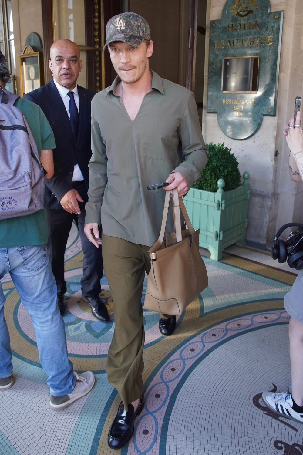 Parisian Chic, Cali Vibe: Connor Storrie's Earthy Tones Masterclass
