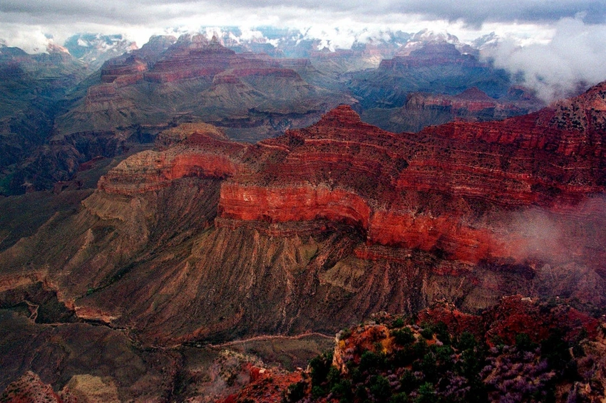 Grand Canyon Flash Flood Chaos: 1 Dead, 15 Still Missing