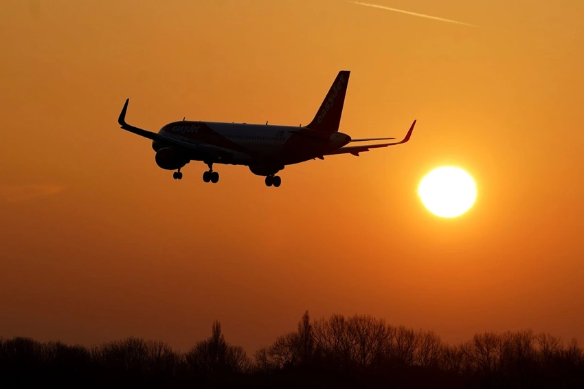 Gatwick Profits PLUNGE Amid Iran War Travel Fallout! 📉