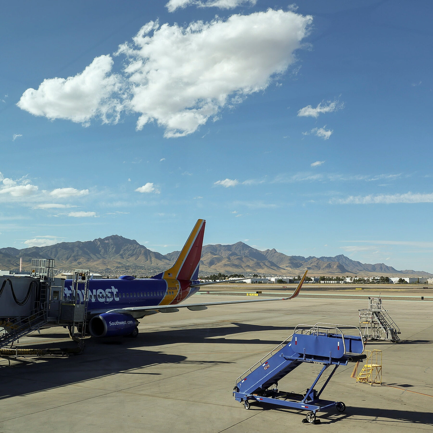 El Paso Airspace Shut Down: Short-Lived Drone Threat Sparks Confusion