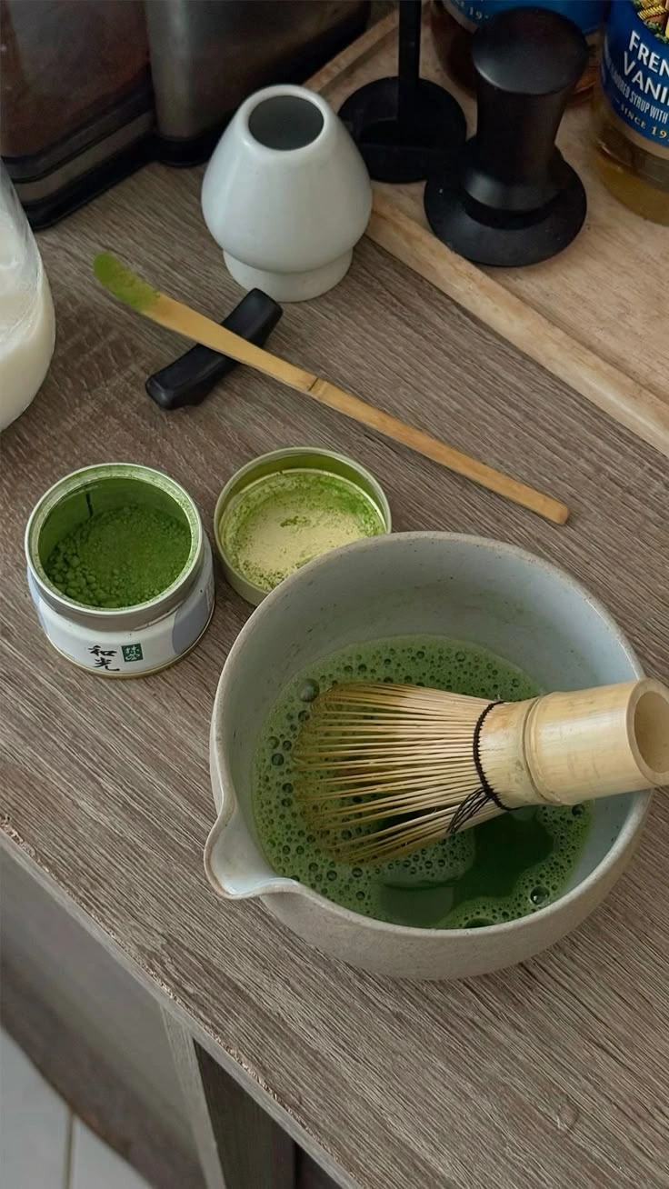 The Art of Eating Slowly in a Fast World