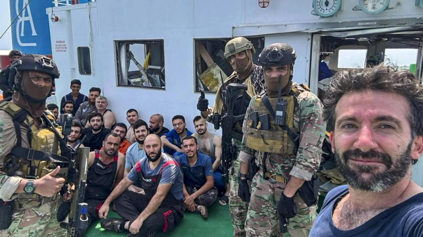 Indian Navy Foils Piracy Attack on India-Bound Ship in Gulf of Aden!