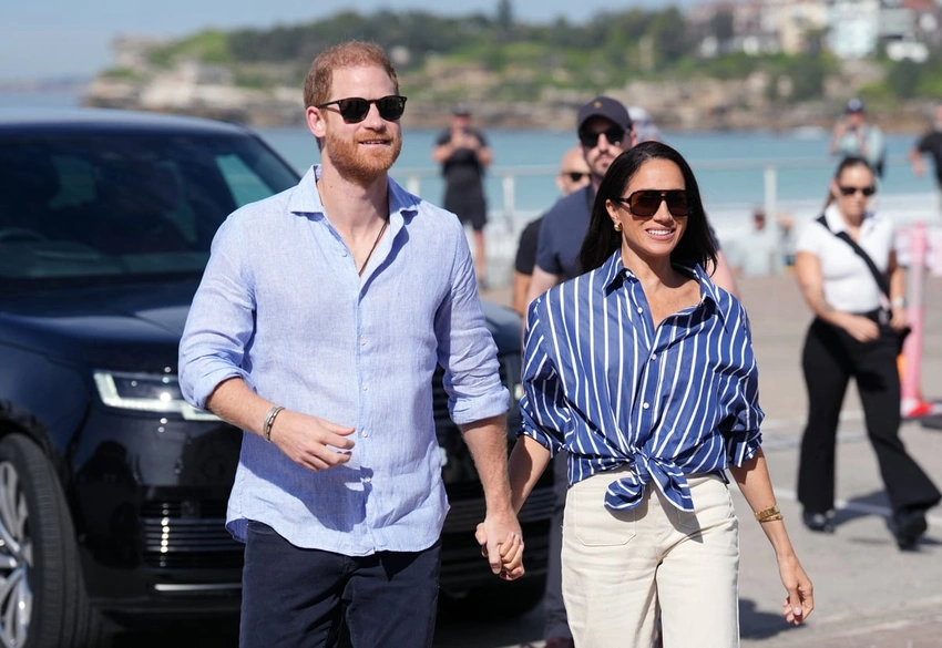 Harry & Meghan's UK Return: Friends Thrilled, Palace Wary!