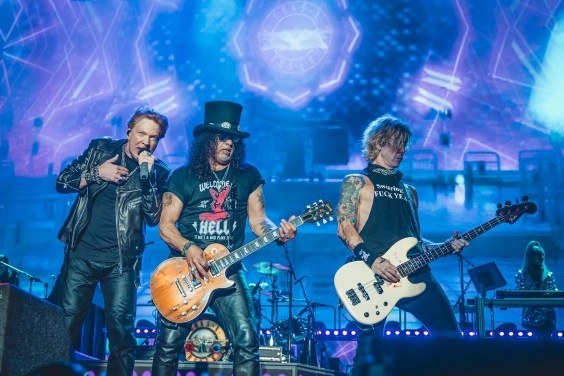 Why Guns N’ Roses Ditching The Hits For Rare Deep Cuts Is The Move We’ve Been Waiting For