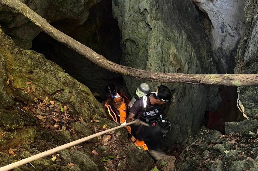 Race Against Time: Heavy Rain Hampers Search for Missing in Laos Cave