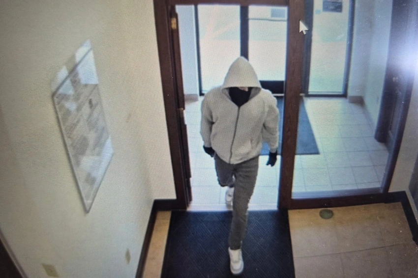18-Year-Old in Custody After Berea Bank Robbery Kills Two