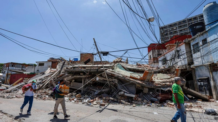 Venezuela Earthquake: Death Toll Tops 1,700, Search Continues Amid Outcry