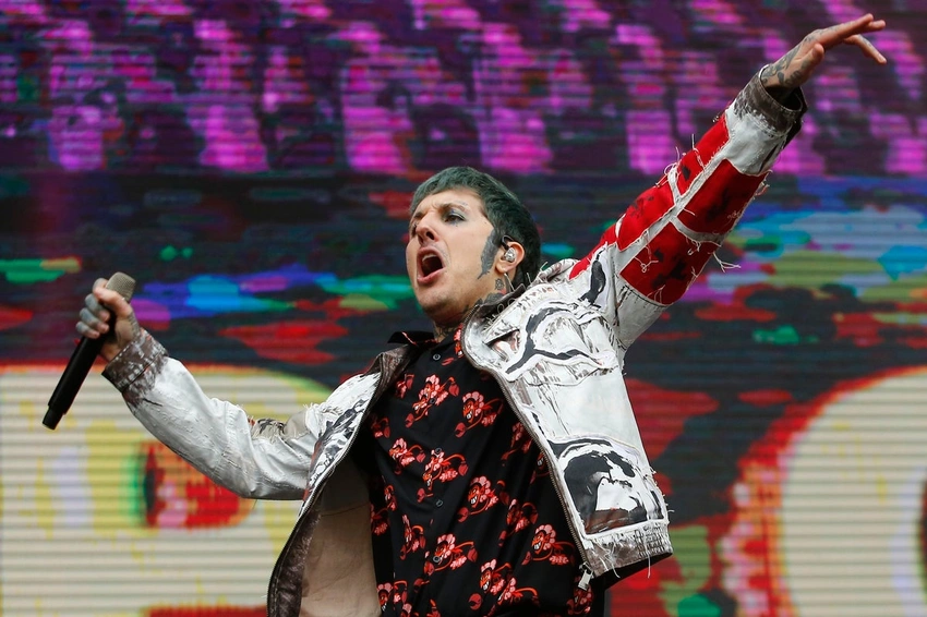Oli Sykes Concussed After Phone Thrown On Stage in St Louis