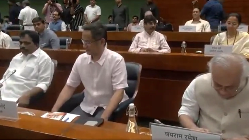 Monsoon Session Tensions High: Opposition Walks Out Over TMC Rebel Presence