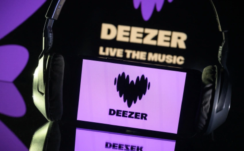 Is Your Favorite New Song Actually Human? The Truth About the AI Music Takeover