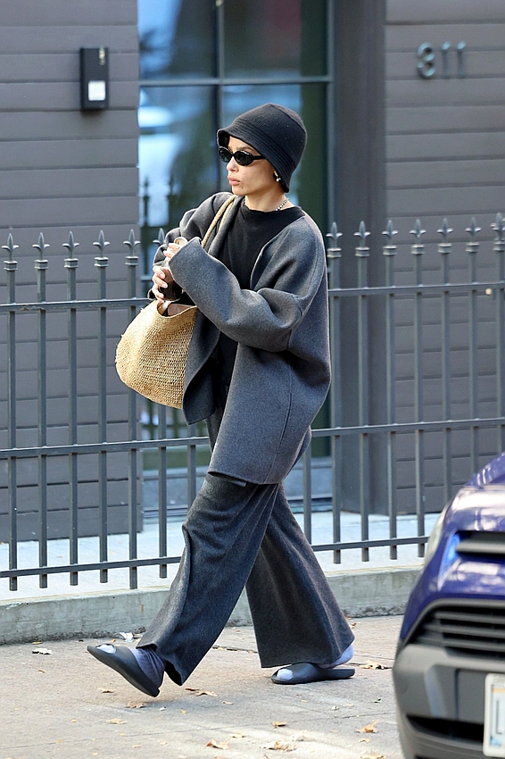 Zoë Kravitz Wears Cozy Cashmere on Brooklyn Fall Walk