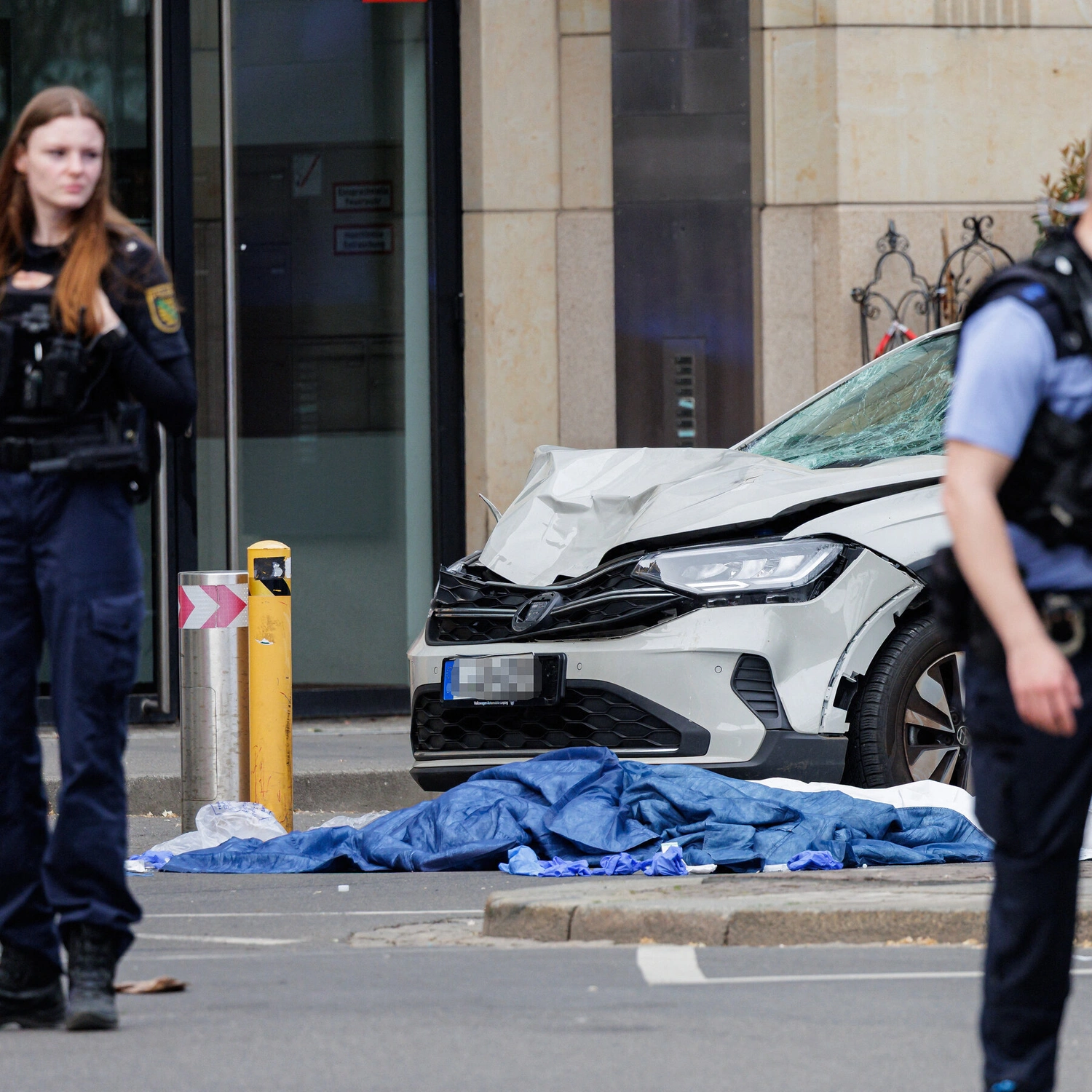 Leipzig Car Crash: Suspect Arrested After Fatal Incident