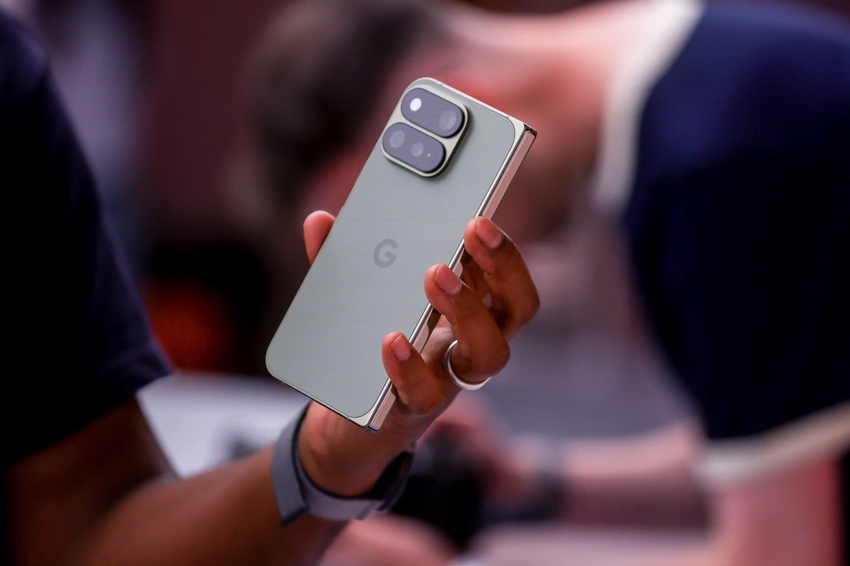 Google's Gemini AI Can Now Call Businesses For You! 🤯