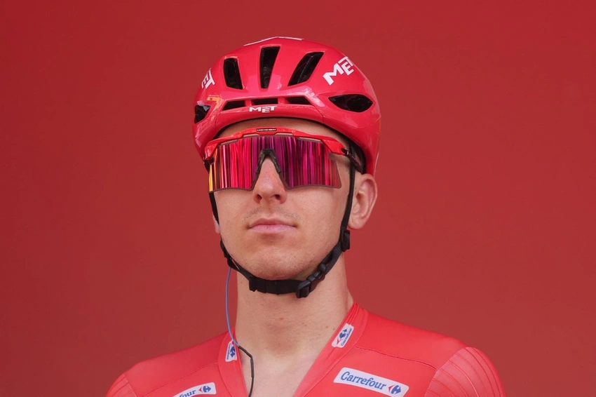 Vuelta Heartbreak: Race Leader Pogacar Crashes Out, Needs Surgery!
