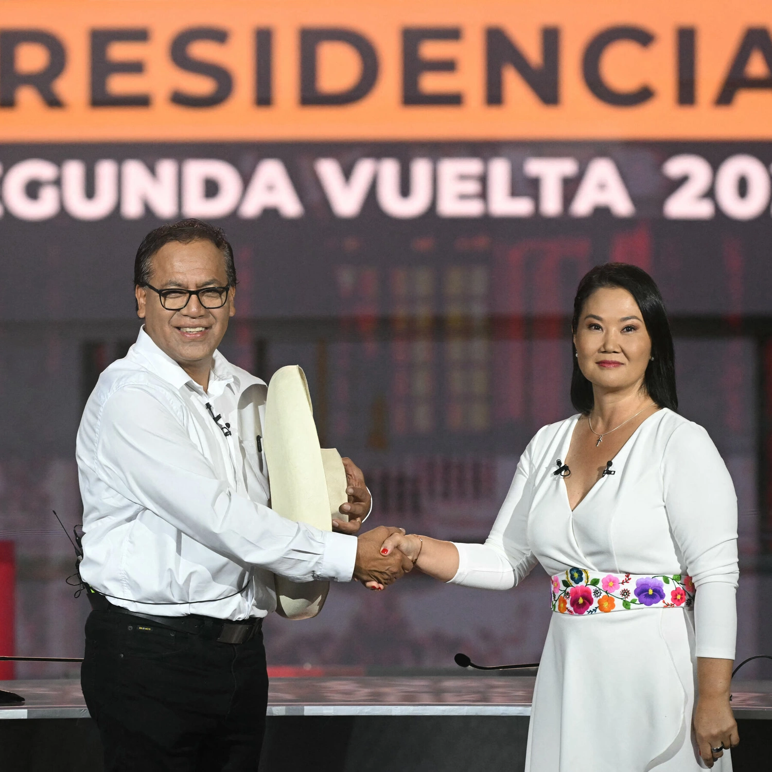 Peru's Pivotal Election: Fujimori vs. Sánchez in High-Stakes Runoff