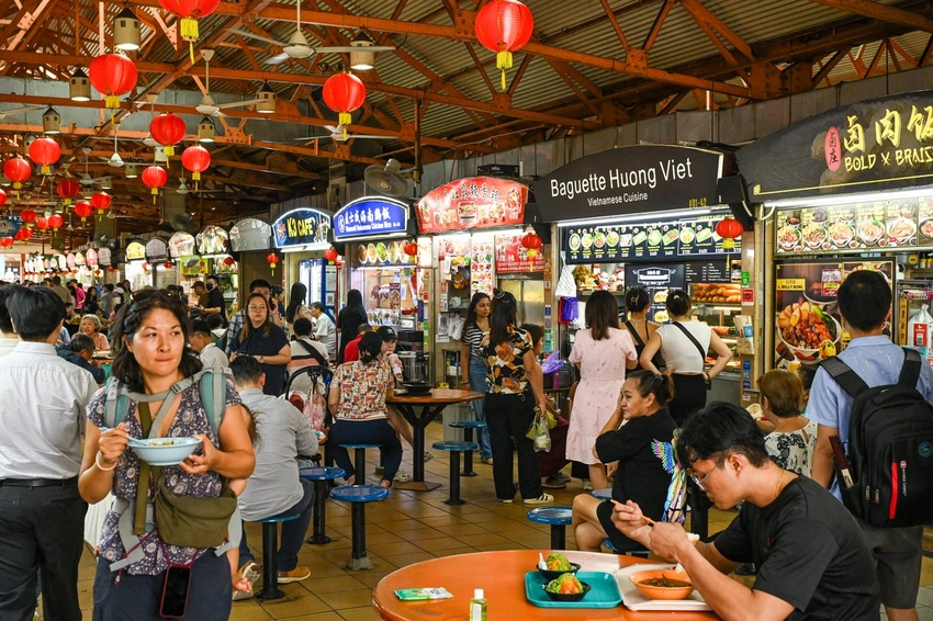 Elderly Man Assaulted Over Child's Head Pat in Singapore Food Court