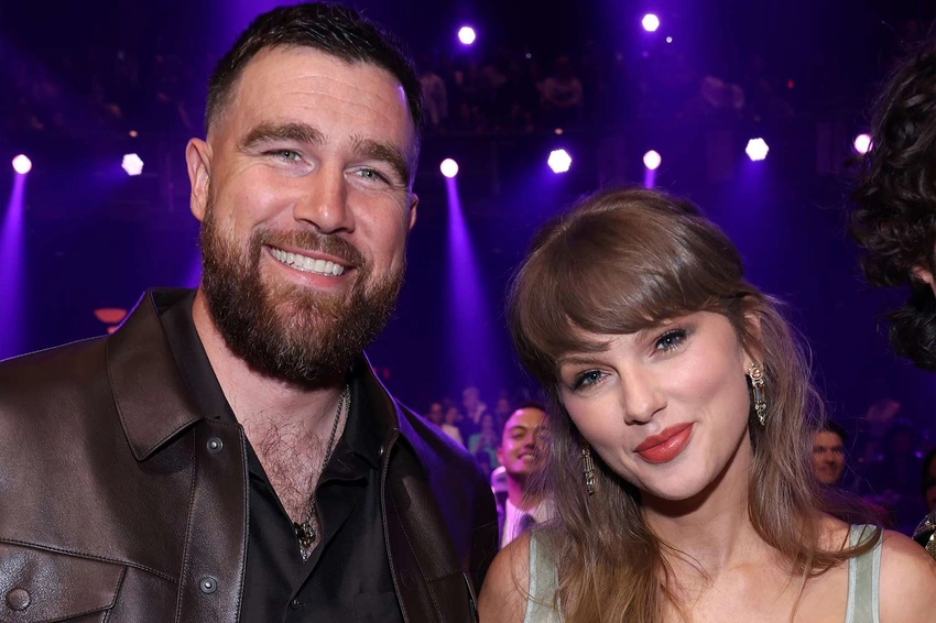 Taylor Swift Wins Artist of the Year at iHeart Awards, Urges Fans to Nurture Their Hobby