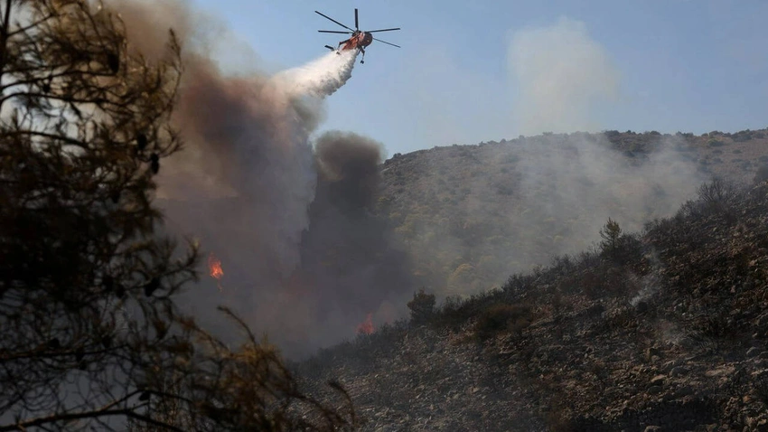 Tragedy on Sifnos: Three Dead in Helicopter Crash on Popular Greek Island
