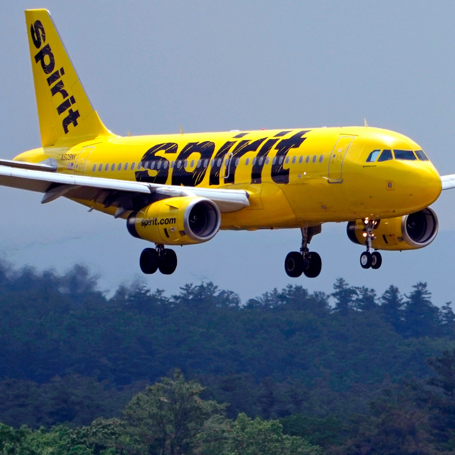 Spirit Airlines Shuts Down After 34 Years, 17,000 Jobs at Risk