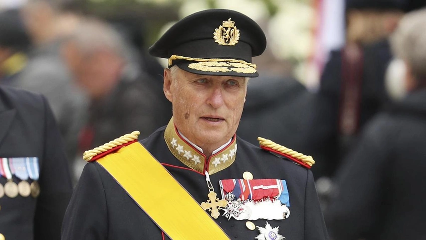 Norway Mourns King Harald V, Welcomes New Era with King Haakon VIII