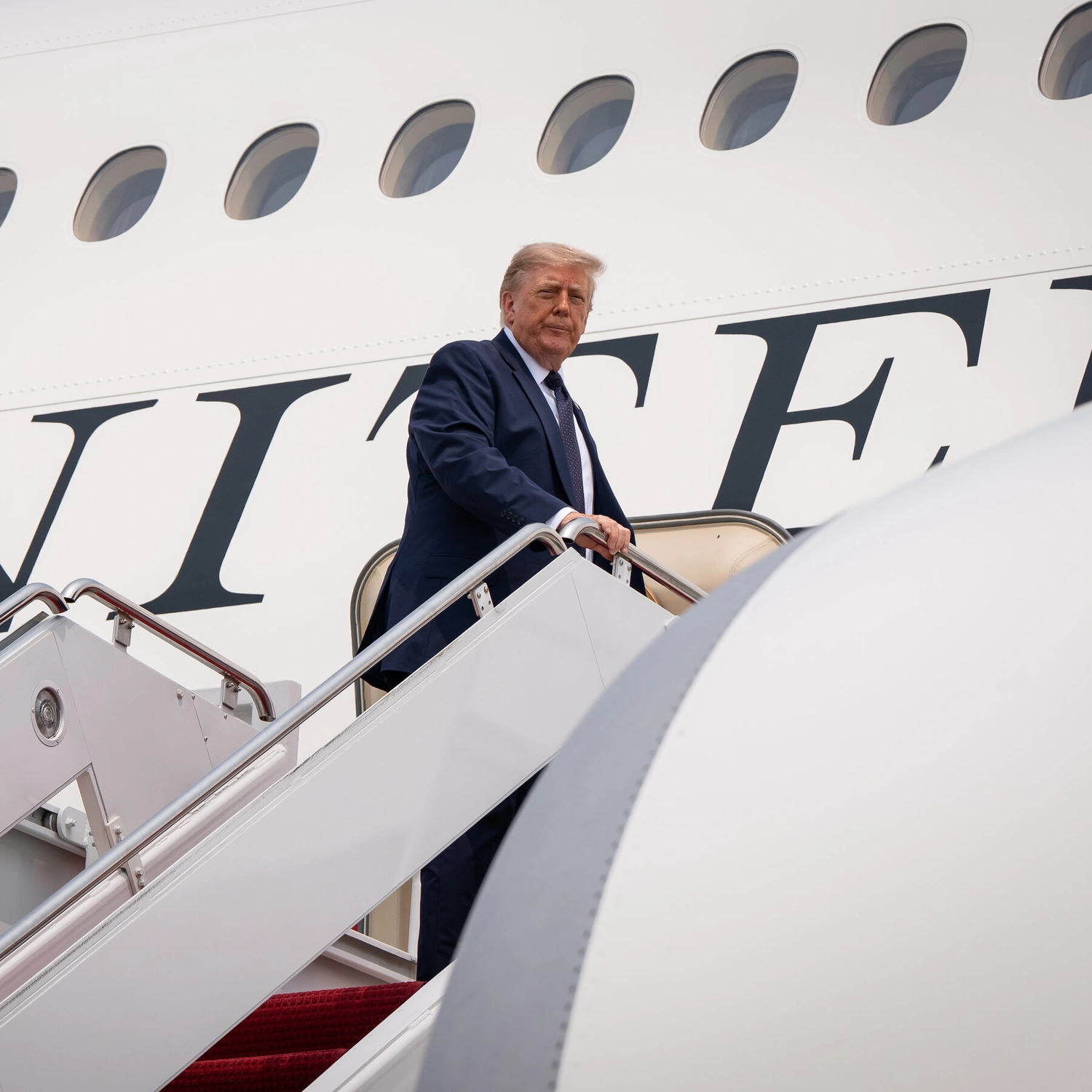 First Test for New PM Burnham: Trump's North Sea Oil Demand!