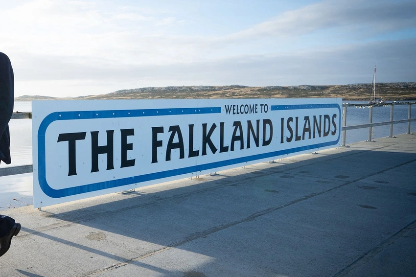 Falklands Veteran Urges King to Persuade Trump to Back Down