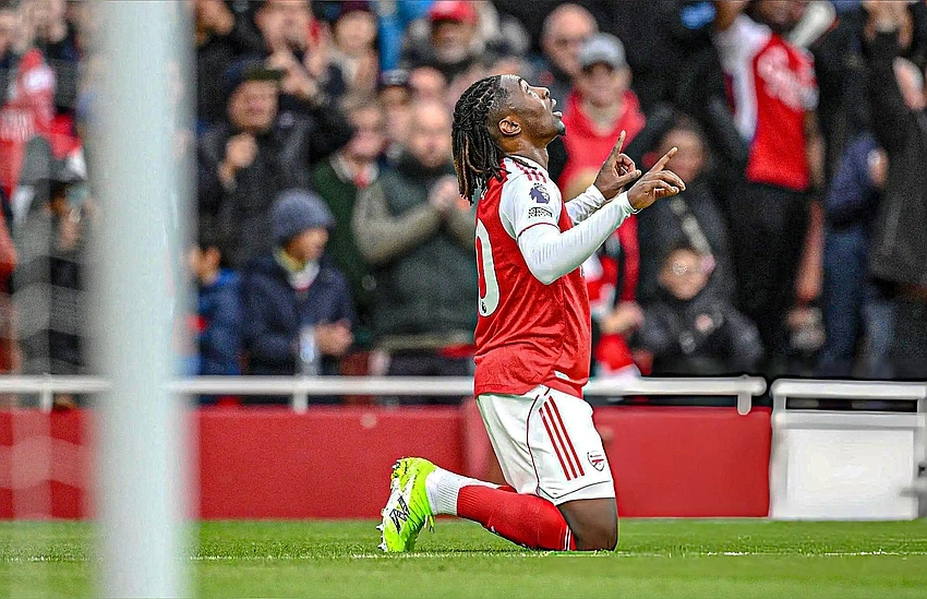 Eze Hat-Trick Sends Arsenal Sky-High in Title Race