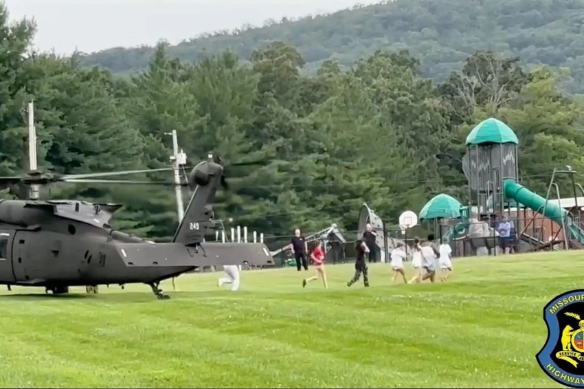 Black Hawk Heroes! 🚁 Over 200 Kids Rescued from Flooded Missouri Camp!