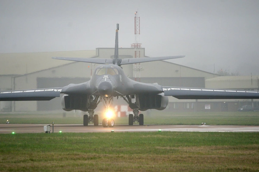 US Bombers Arrive at UK RAF Base as Iran Tensions Rise