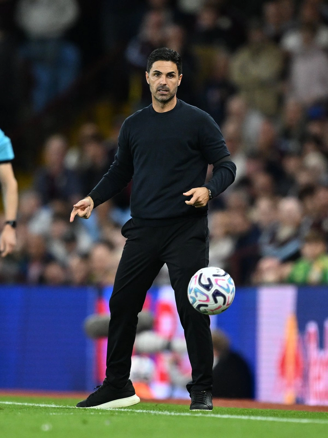 Arteta Backs Chelsea for Title Race Amid Alonso Reunion Clash!
