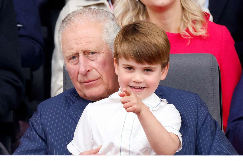 Meghan Markle Shares Rare Photos of Archie & Lilibet's European Holiday!