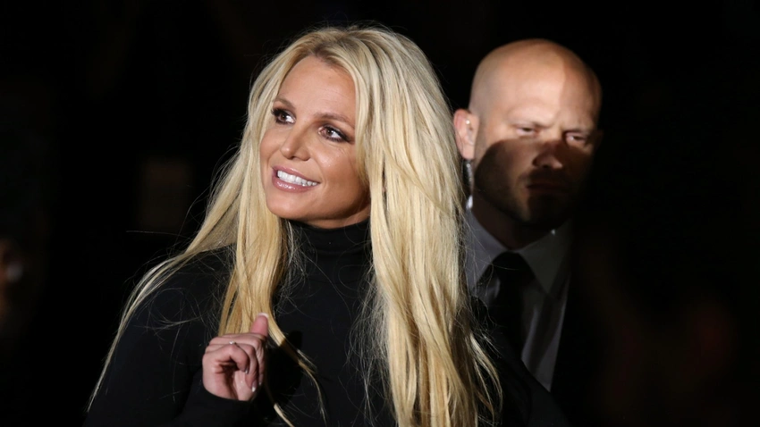 British Accents and Free Lasagna: Why Britney’s Chaos is Actually the Ultimate Vibe