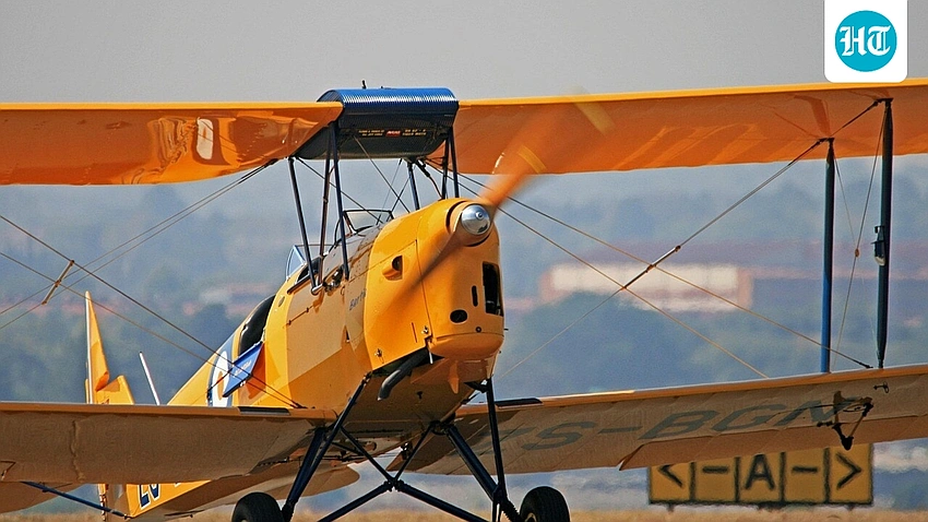Trainer aircraft crashes in Seoni after hitting power line; pilot, instructor injured