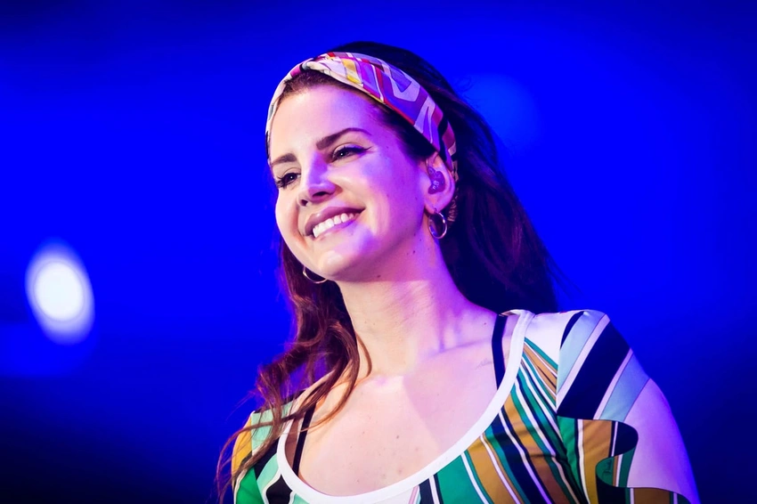 Lana Del Rey Double Drop! "Stove" Gets a "Beautiful" Companion Album!