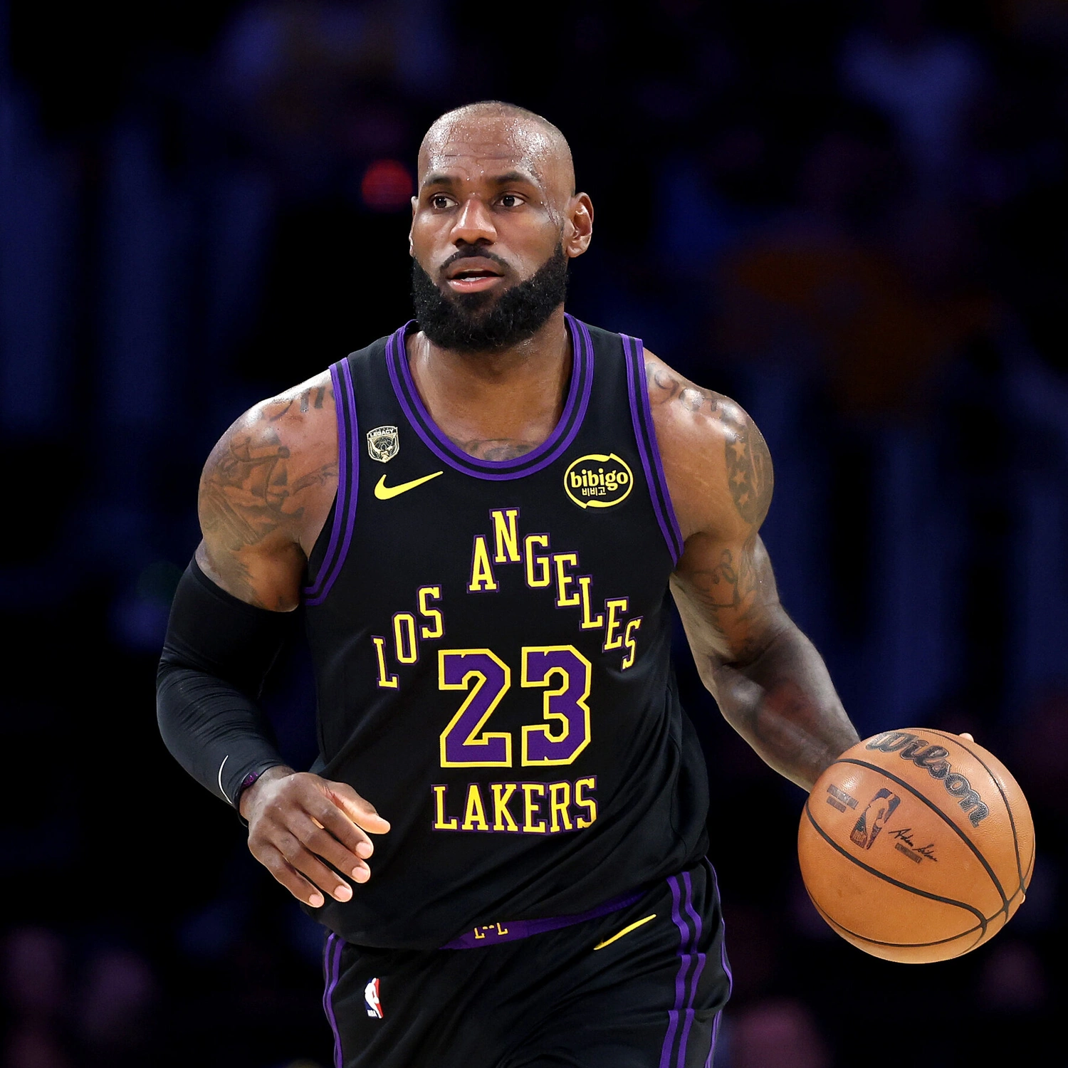 Trump Calls LeBron "Racist" Amid 76ers Move! 🏀🔥