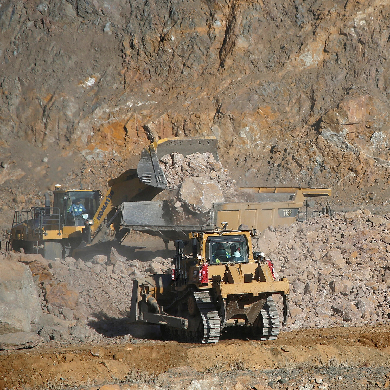 Trump Unveils $12B Rare Earths Stockpile to Strengthen U.S. Supply Chains