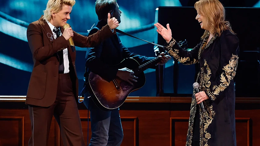 Brandi Carlile & Patty Loveless Honor Vince Gill at CMA Awards Tribute
