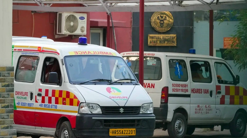 NHAI Cracks Down: ₹10k Fine for Ambulances Missing 10-Minute Crash Response!