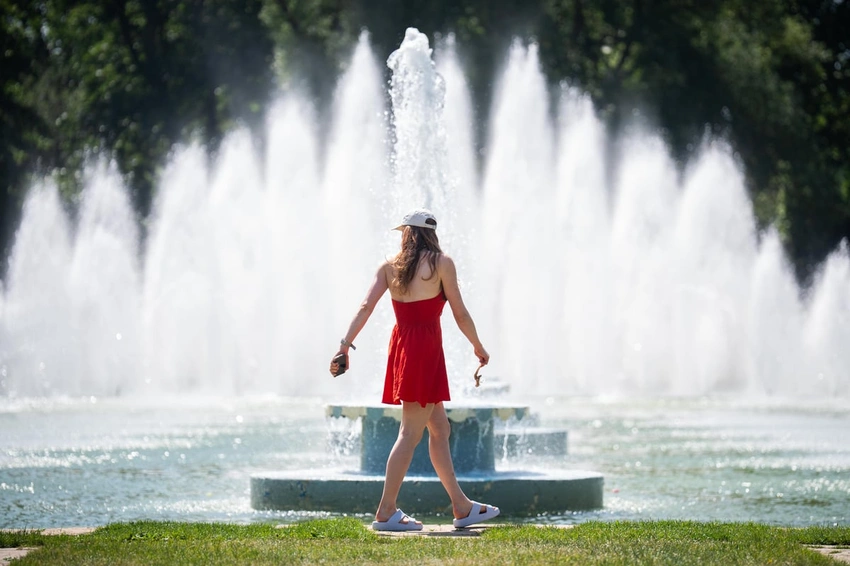UK Sizzles as Hottest May Day Ever Recorded Hits 34.8C